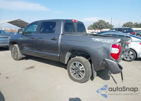2018 Toyota Tundra Sr5 5.7L V8 z USA, uszkodzony, nr VIN 5TFDY5F15JX761381